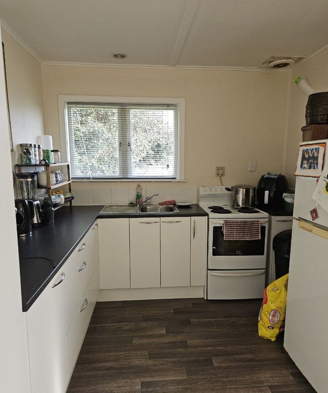 2 Kelvin Road, Maraenui, Napier - Carousel 2