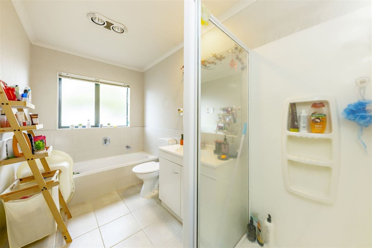 9 Villino Place, Randwick Park, Auckland - Carousel 10