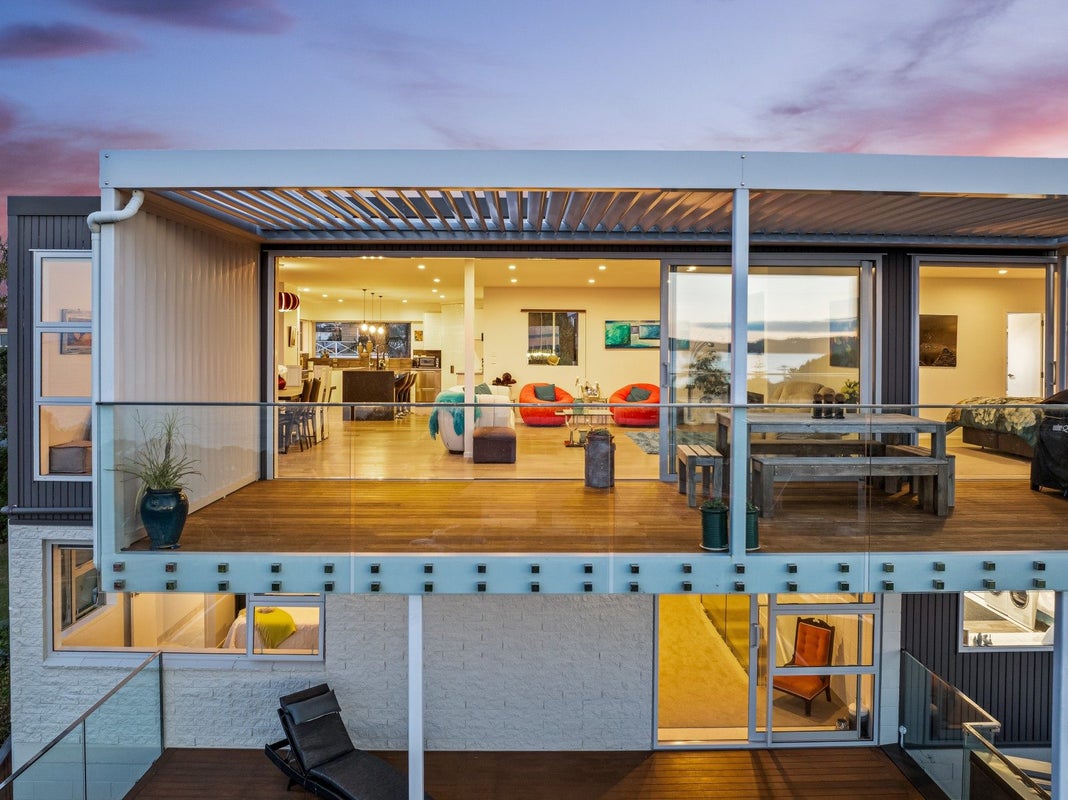 202 Vipond Road, Stanmore Bay, Whangaparaoa - Carousel 2