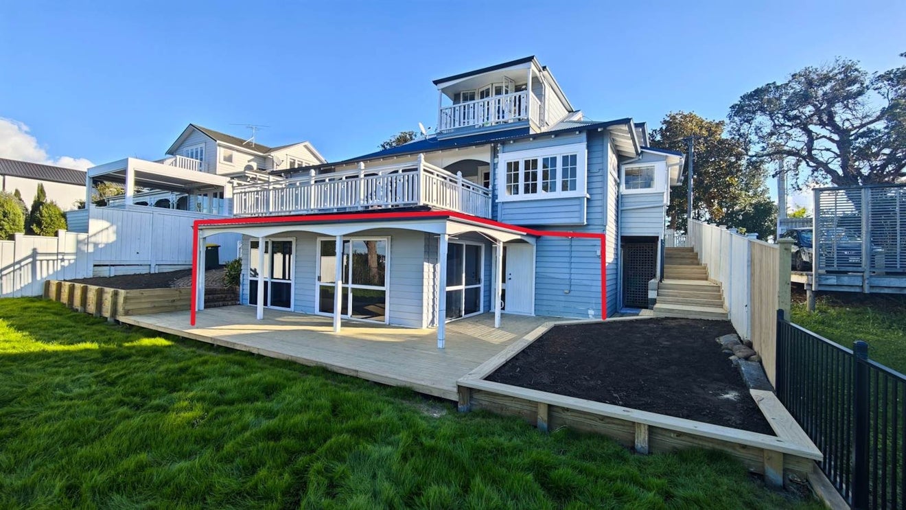 17 Waimana Avenue, Northcote Point, Auckland - Carousel 1