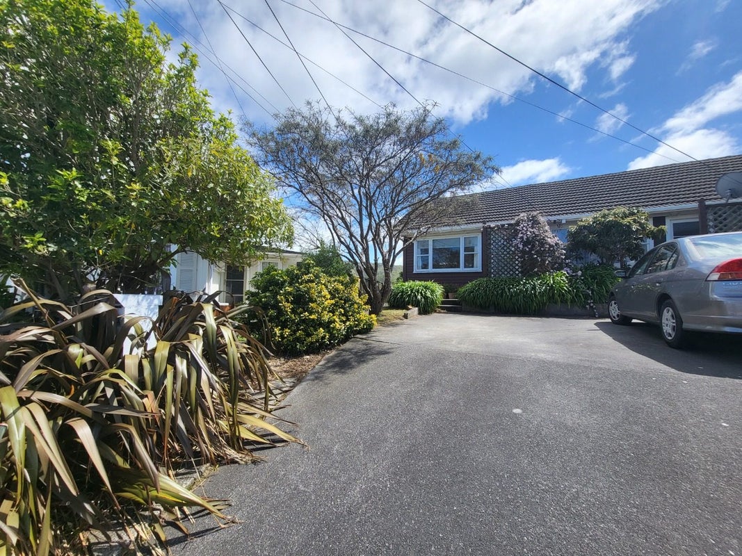 19 Baffin Grove, Kingston, Wellington - Carousel 1