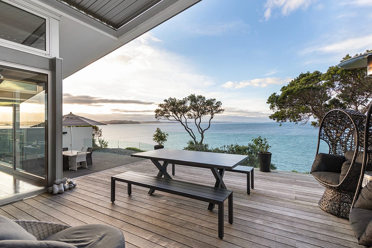 82 Ardern Avenue, Stanmore Bay, Whangaparaoa - Carousel 1