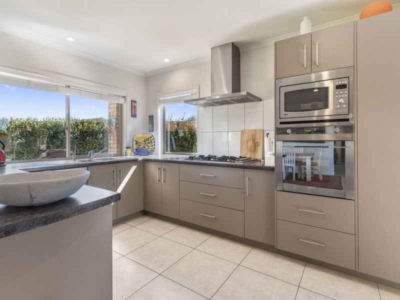 25 LEVLEY LANE, Katikati, Western Bay Of Plenty - Carousel 2