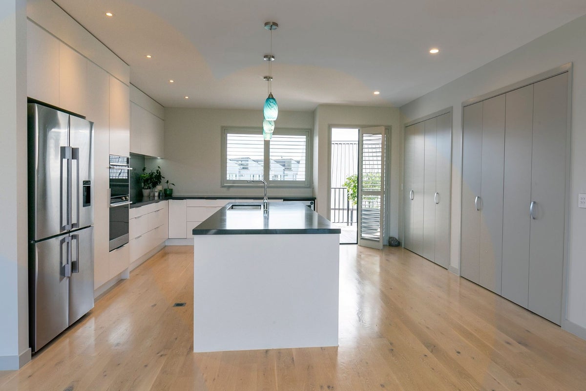 32 Catalina Bay Drive, Hobsonville, Auckland - Carousel 2