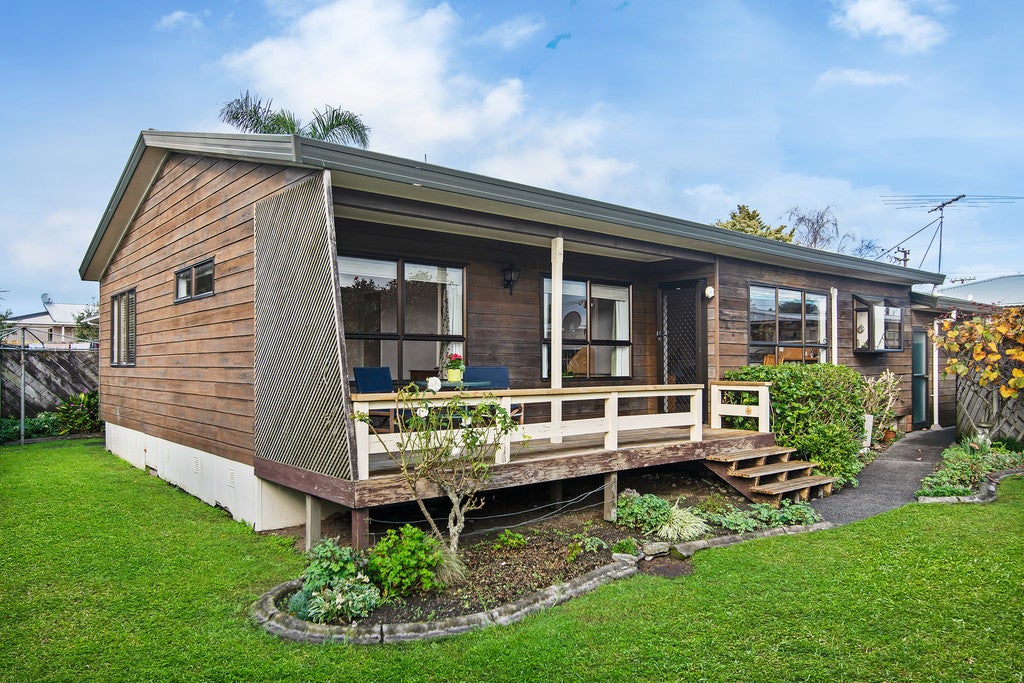 1/48 Neil Avenue, Te Atatu Peninsula, Auckland - Carousel 23