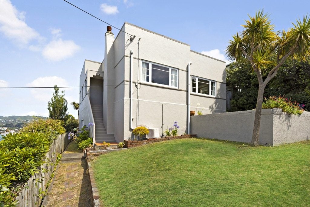 81 Maupuia Road, Maupuia, Wellington - Carousel 2