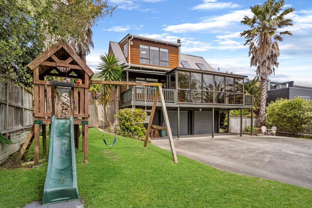 47 Beachlands Road, Beachlands, Auckland - Carousel 1