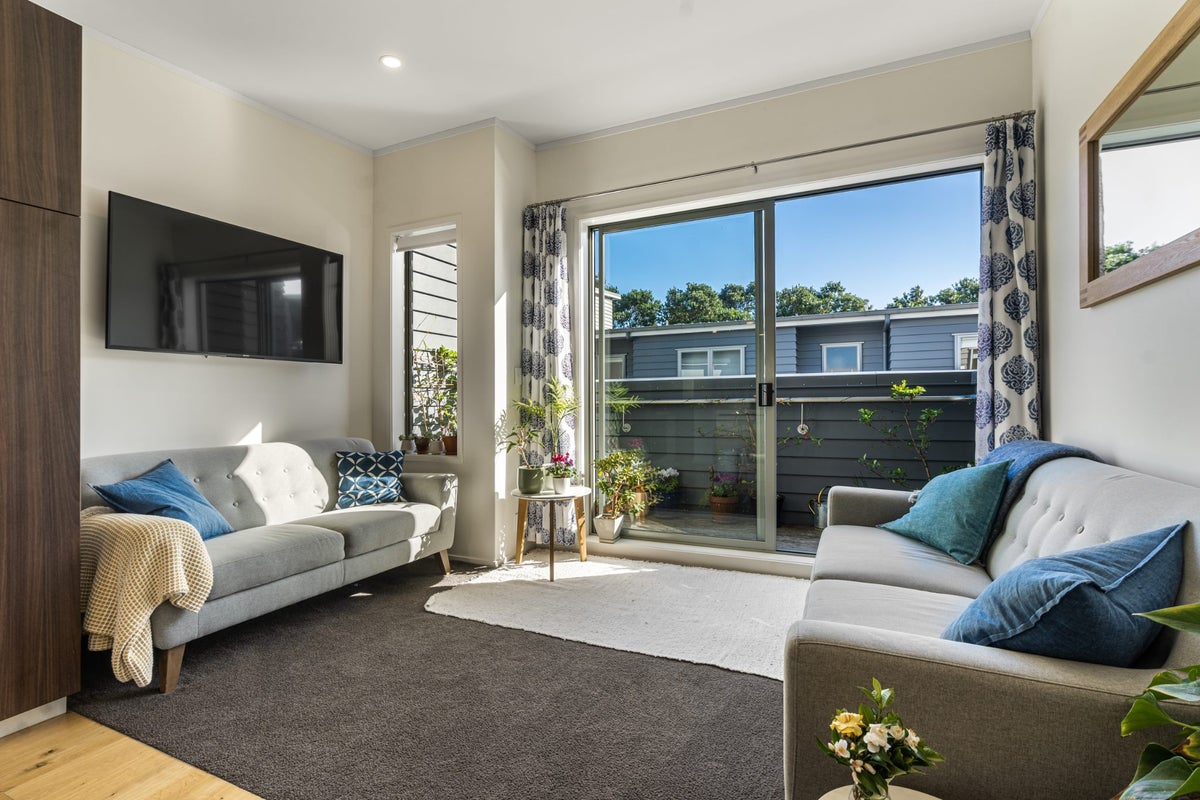 22/26 Mary Street, Mount Eden, Auckland - Carousel 2