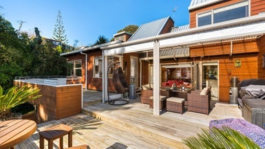 52 Castleton Drive, Howick, Auckland - Carousel 1