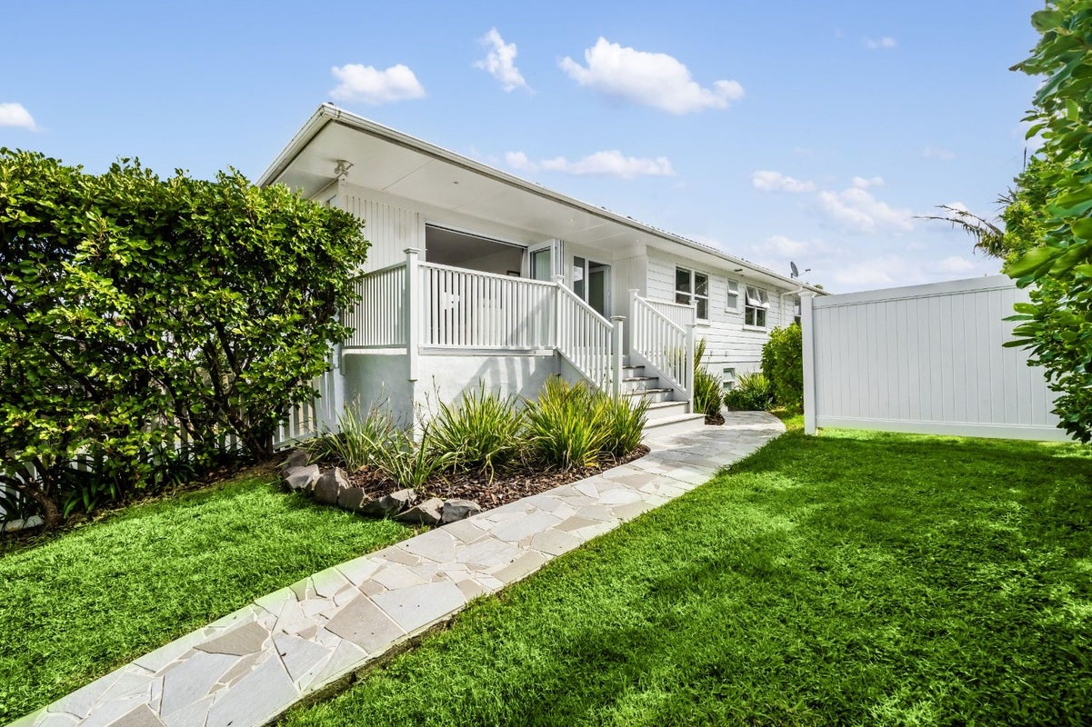 11 Kempthorne Crescent, Mission Bay, Auckland - Carousel 13