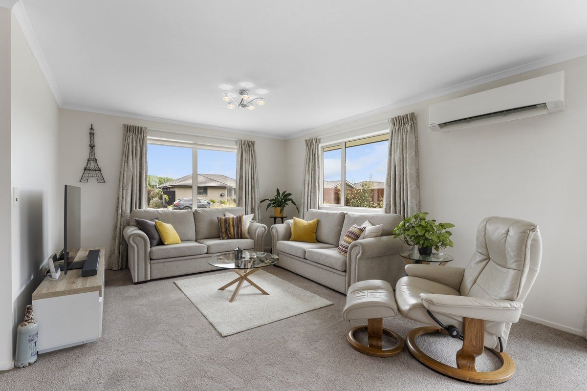 7 Henrietta Street, Marshland, Christchurch - Carousel 2