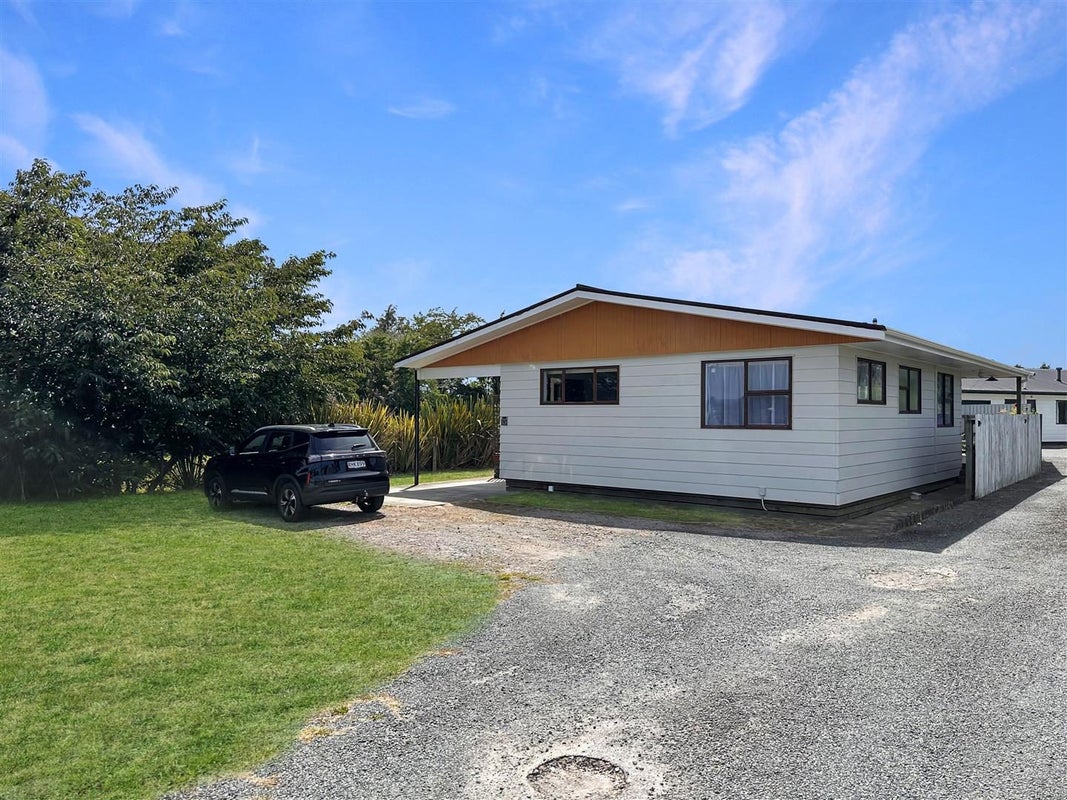 9 Robinson Avenue, Holdens Bay, Rotorua - Carousel 2