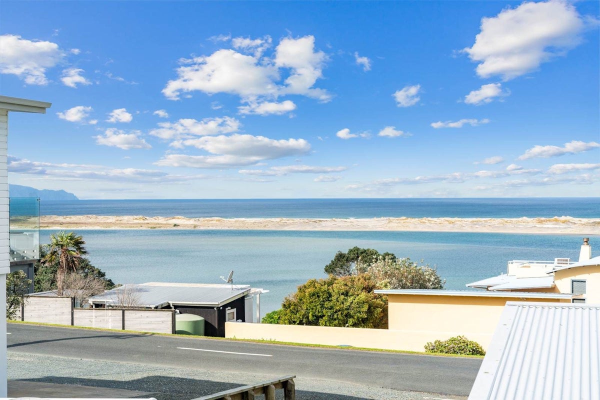 18 Cheviot Street, Mangawhai Heads, Kaipara, Northland - Carousel 2