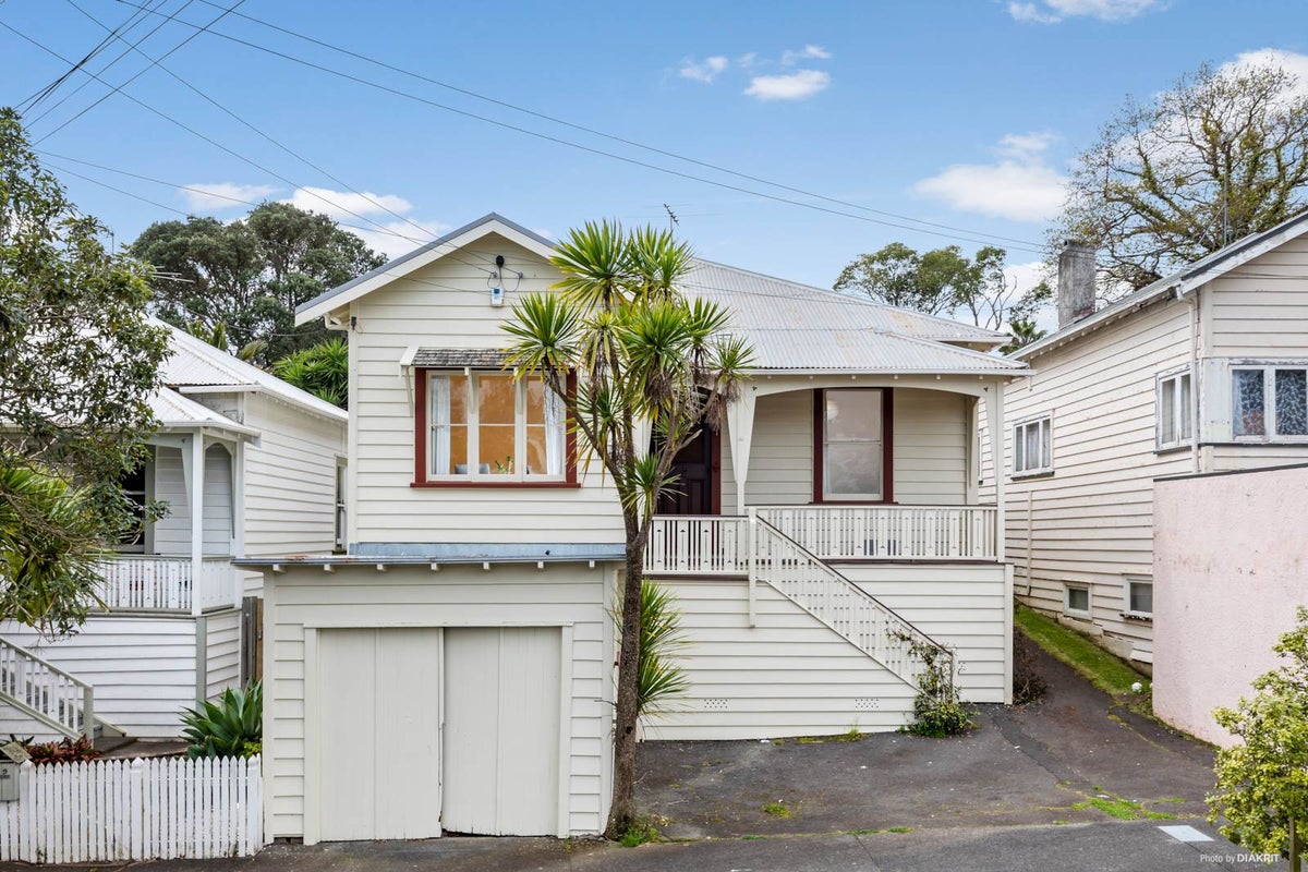 37 Beaconsfield Street, Grey Lynn, Auckland - Carousel 1