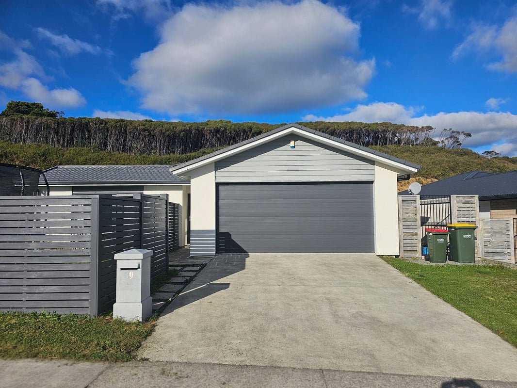 39 Brian Morgan Terrace, Wainuiomata, Lower Hutt - Carousel 1