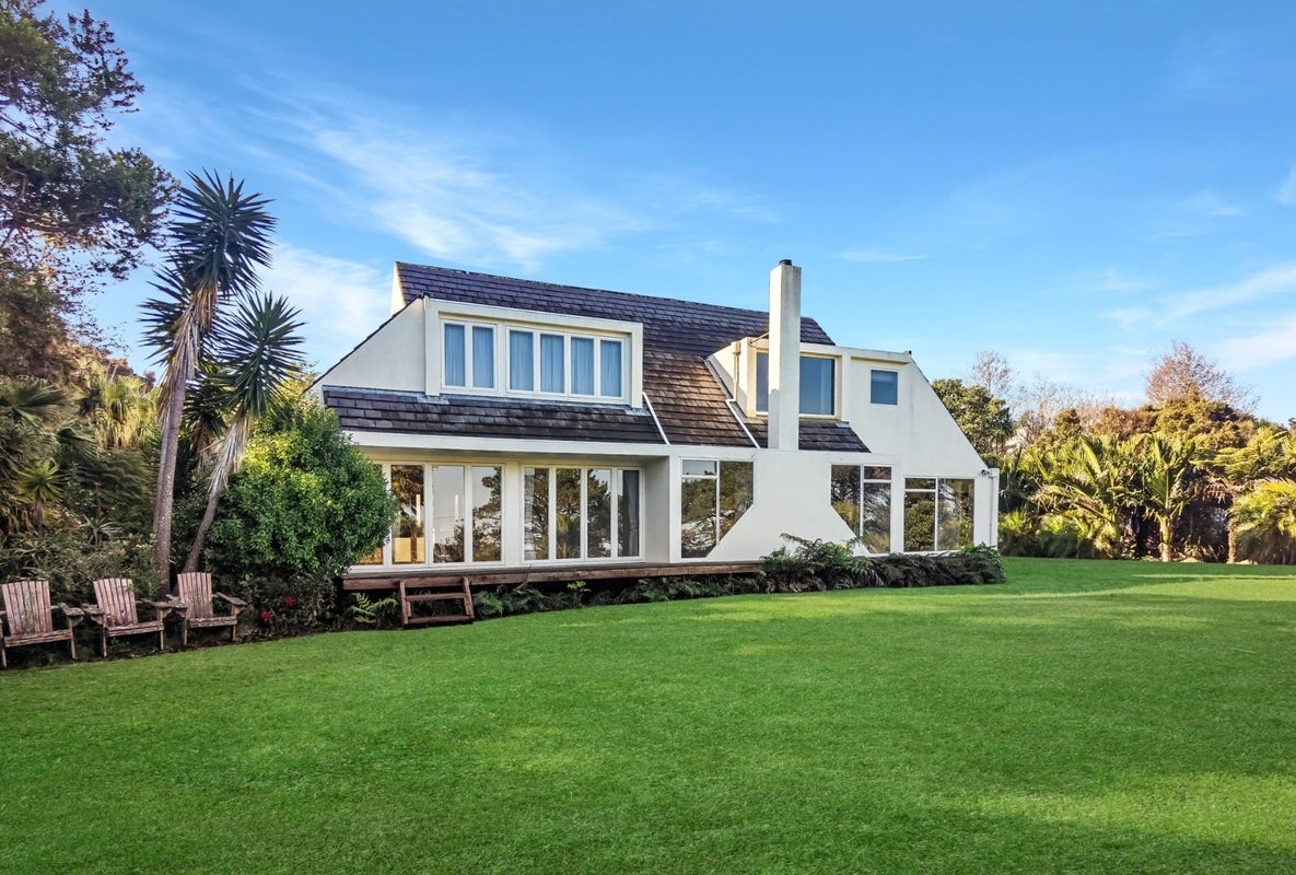 99 Onetaunga Road, Chatswood, Auckland - Carousel 1