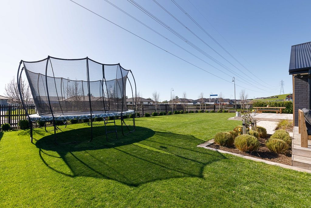 29 Honeyfield Drive, Whalers Gate, New Plymouth - Carousel 32