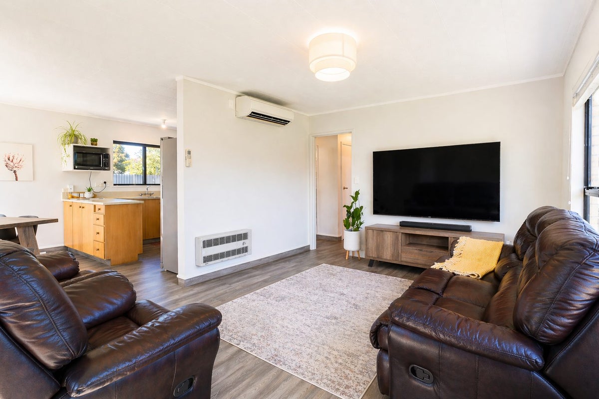 3/1 Frickleton Street, Taradale, Napier - Carousel 2