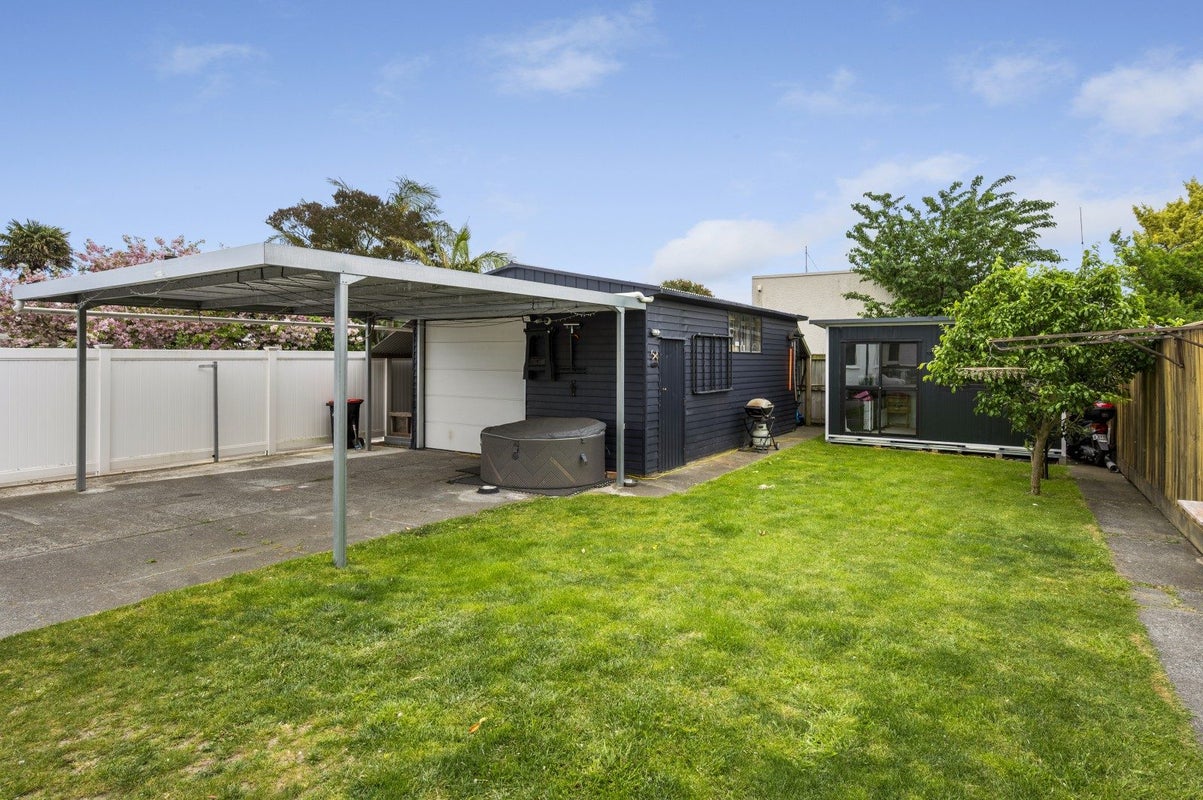 239 Georges Drive, Napier South, Napier - Carousel 14