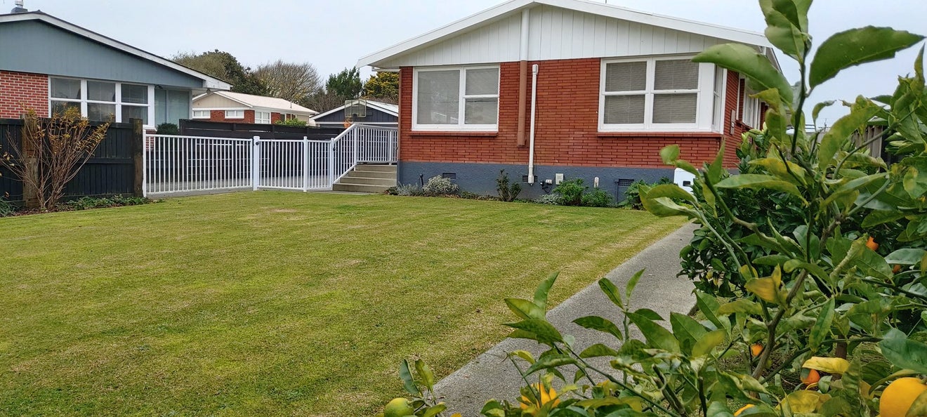 26A Queenwood Avenue, Queenwood, Hamilton - Carousel 1