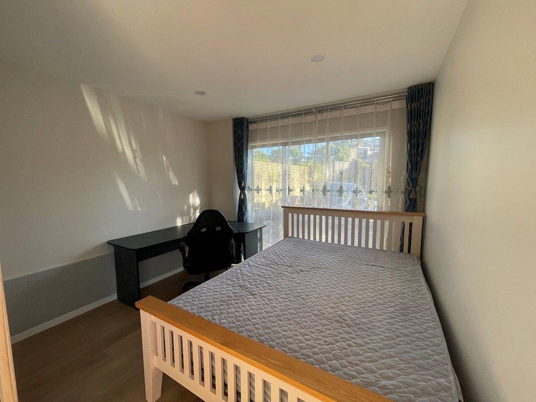 2A DANBURY DR, Torbay, Auckland - Carousel 2