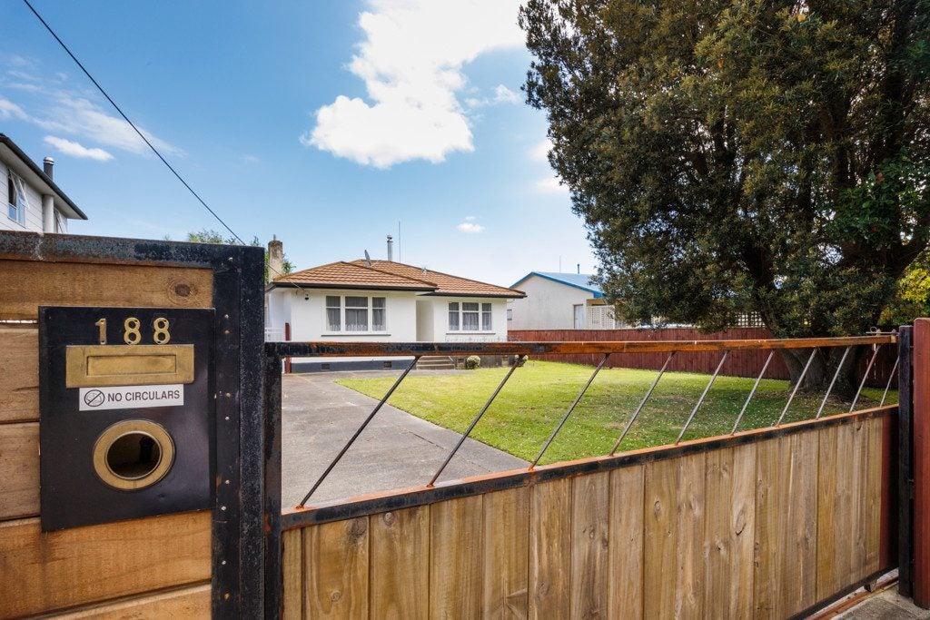 188 Maxwells Line, Awapuni, Palmerston North - Carousel 20