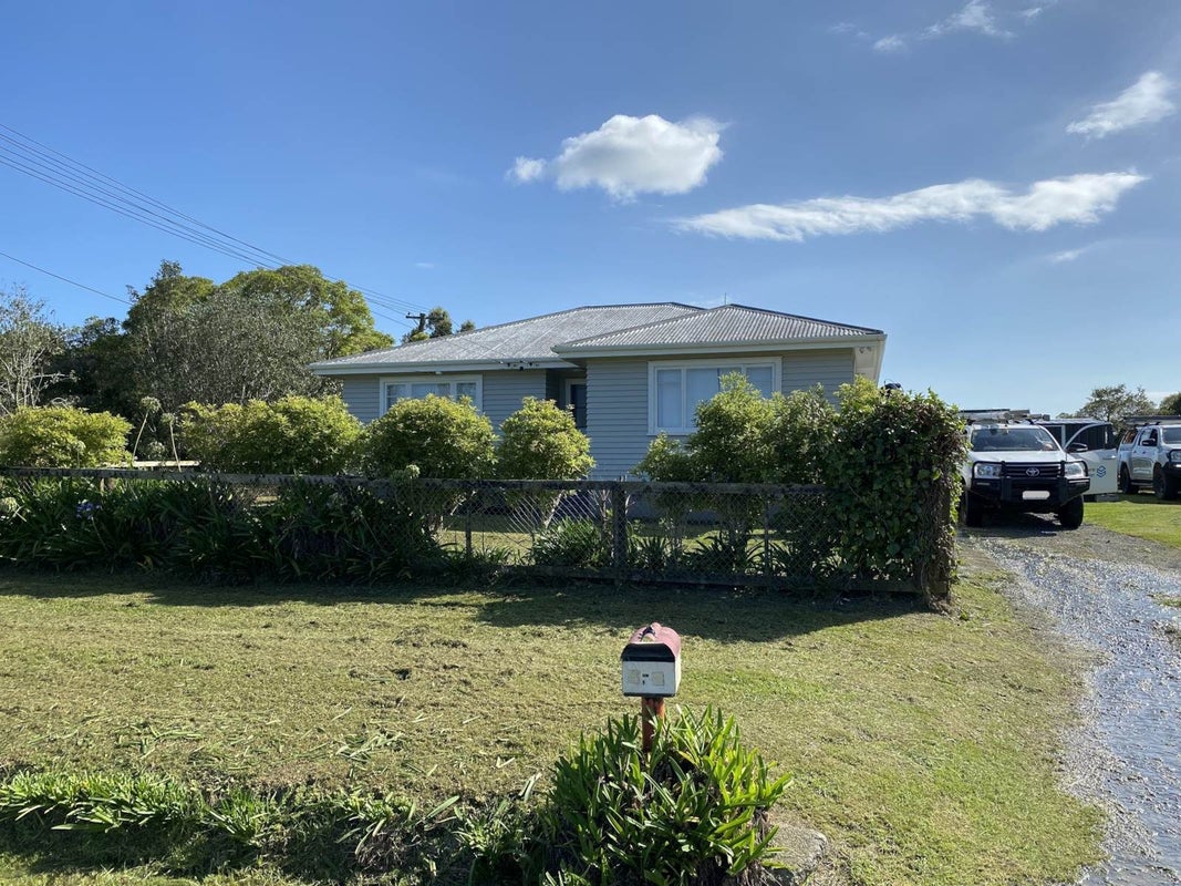 403 Trig Road, Howick - Carousel 1
