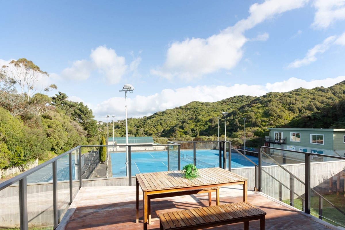 11A Barberry Grove, Maungaraki, Lower Hutt - Carousel 21