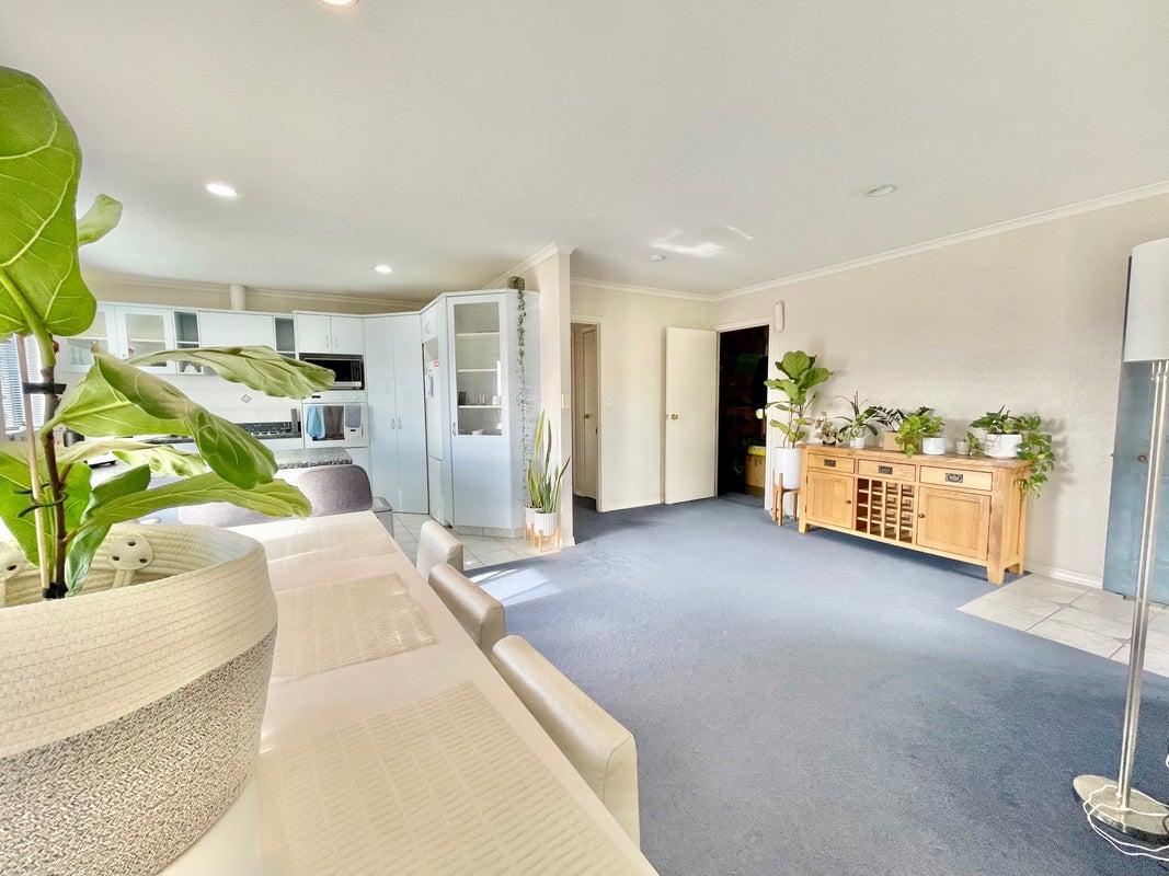52 Sterling Gate Drive, Bethlehem, Tauranga - Carousel 1