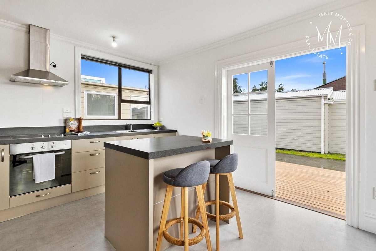 42 Bellona Street, Saint Kilda, Dunedin - Carousel 2