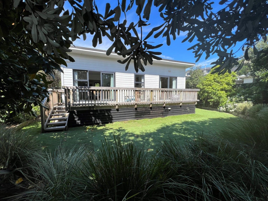 120A Seaview Road, Paraparaumu Beach, Paraparaumu - Carousel 1