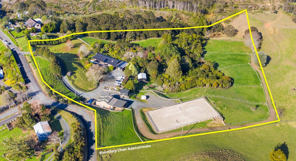 22 Munros Road, Clevedon, Papakura - Carousel 1