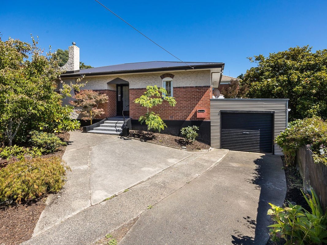 47 Hazel Avenue, Caversham, Dunedin - Carousel 1