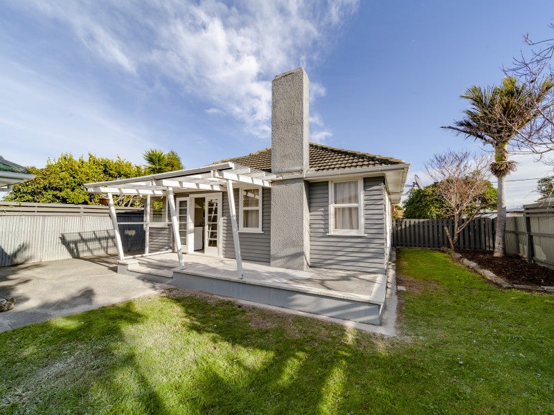 8 Mason Avenue, Maraenui, Napier - Carousel 2