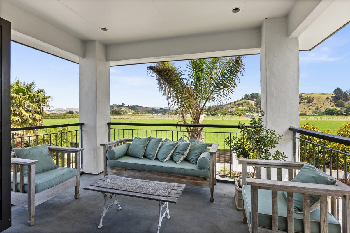 64 Franklin Road, Bay View, Napier - Carousel 2