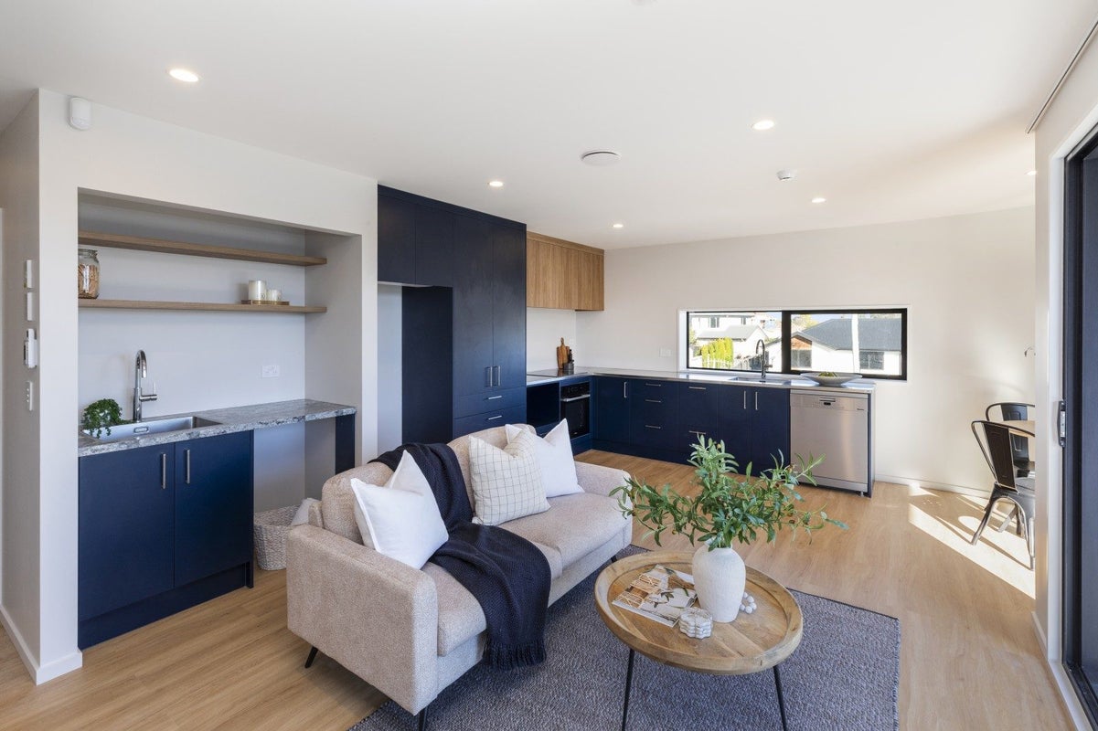1/100 Staveley Street, Avonhead, Christchurch - Carousel 1