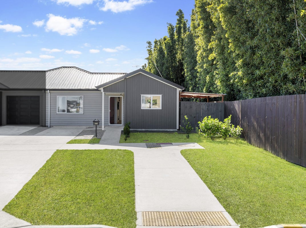 136 Kuaka Drive, Takanini, Papakura, Auckland - Carousel 1
