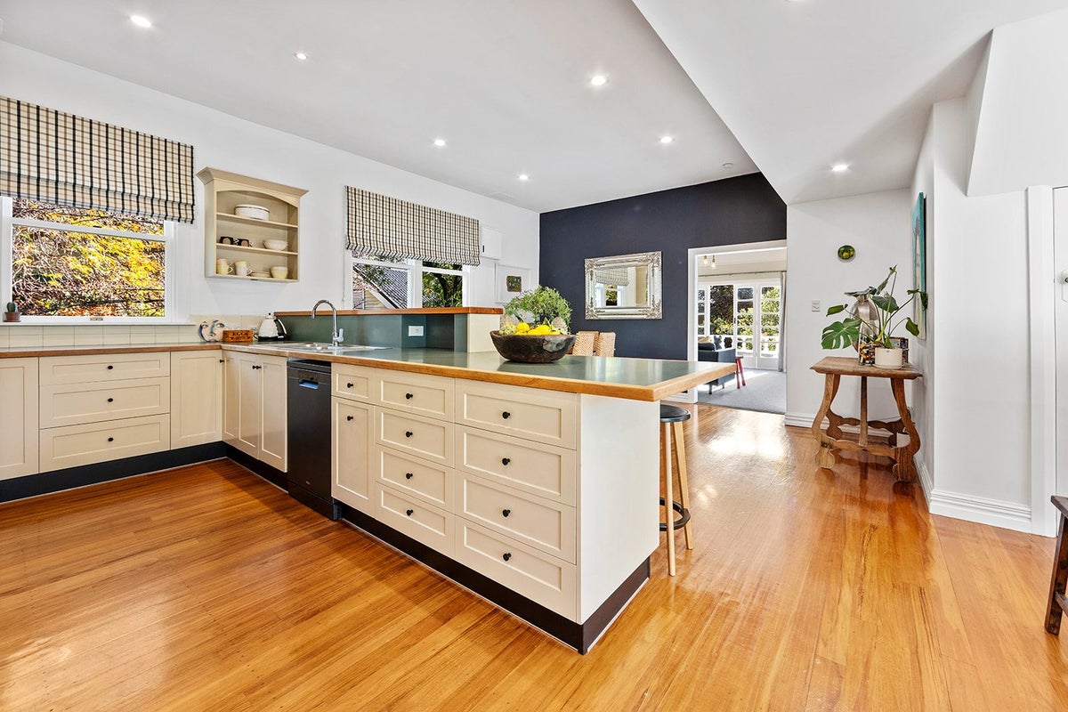 3 MacMillan Avenue, Cashmere, Christchurch - Carousel 1