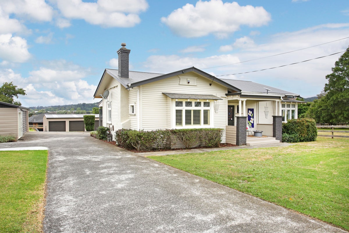 74 Ponga Road, Ōpaheke, Papakura - Carousel 1