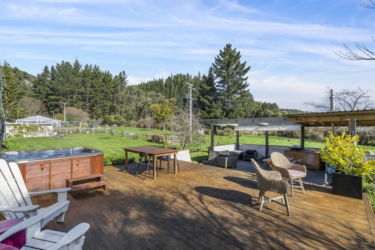 70 Colletts Road, Mangaroa, Upper Hutt - Carousel 2