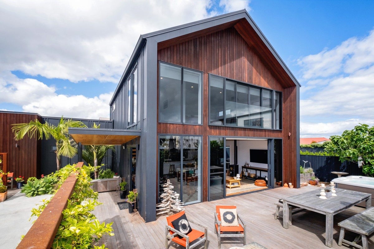 50 Charles Street, Westshore, Napier - Carousel 23