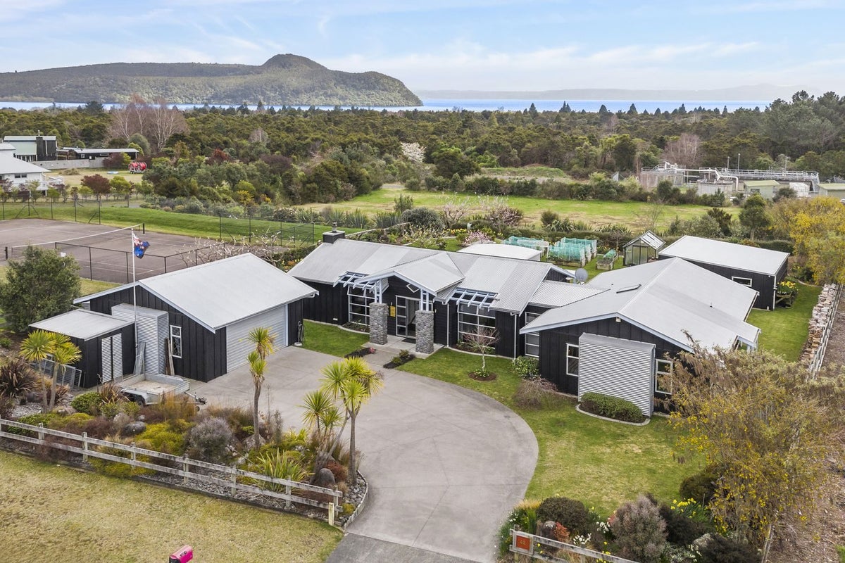 42 Parekaawa Drive, Motuoapa, Turangi - Carousel 30