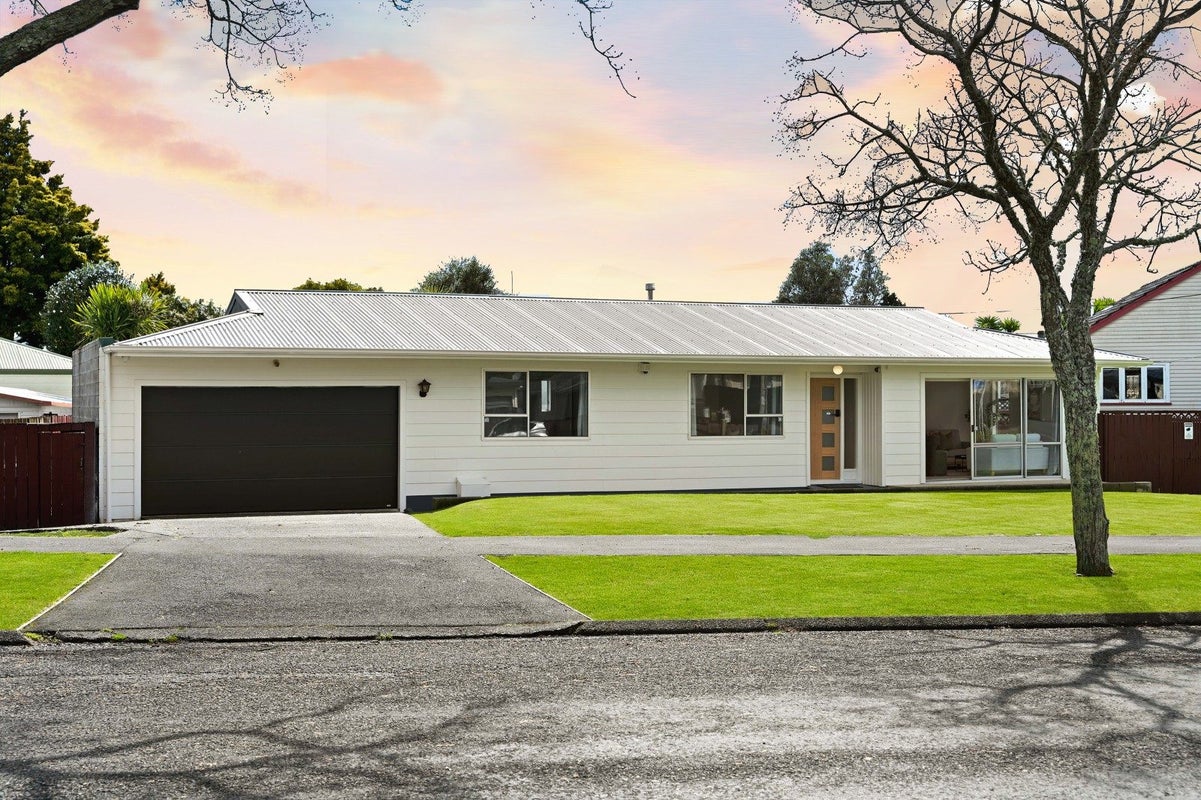 20A Livingstone Avenue, Nawton, Hamilton - Carousel 1