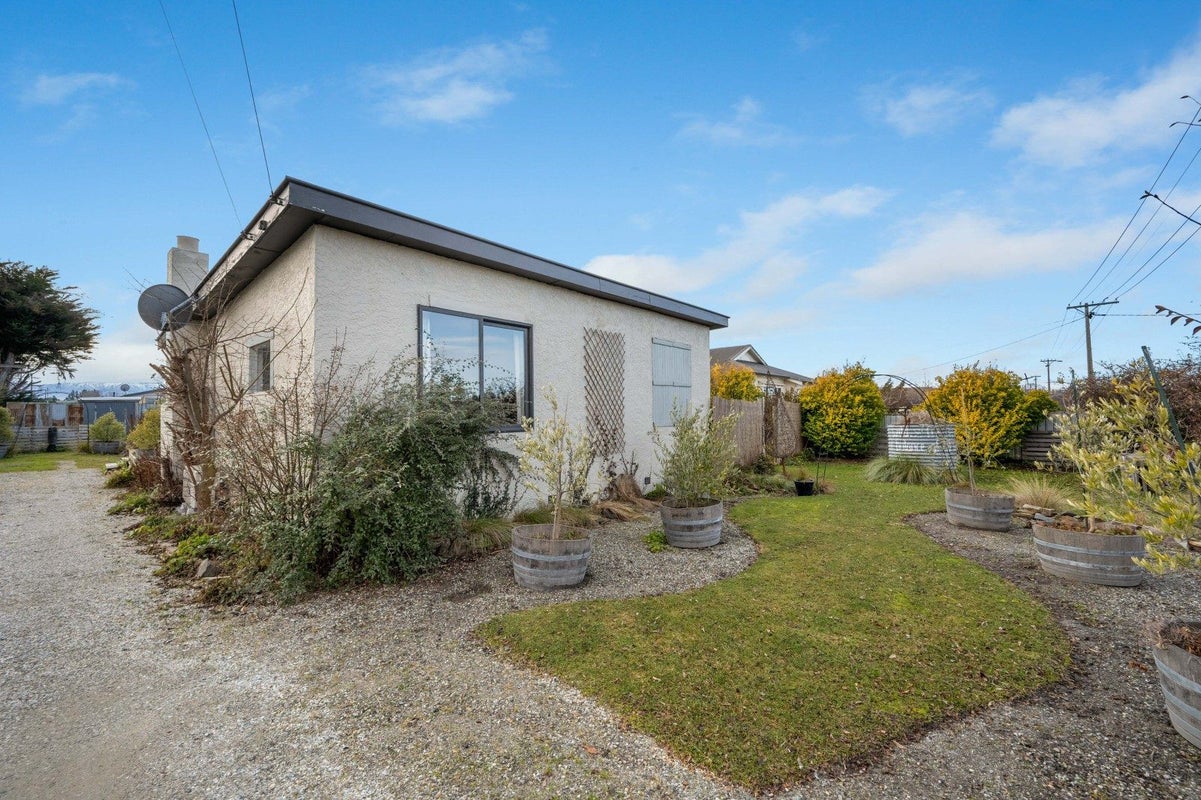 35 Thomas Street, Ranfurly, Ranfurly - Carousel 27
