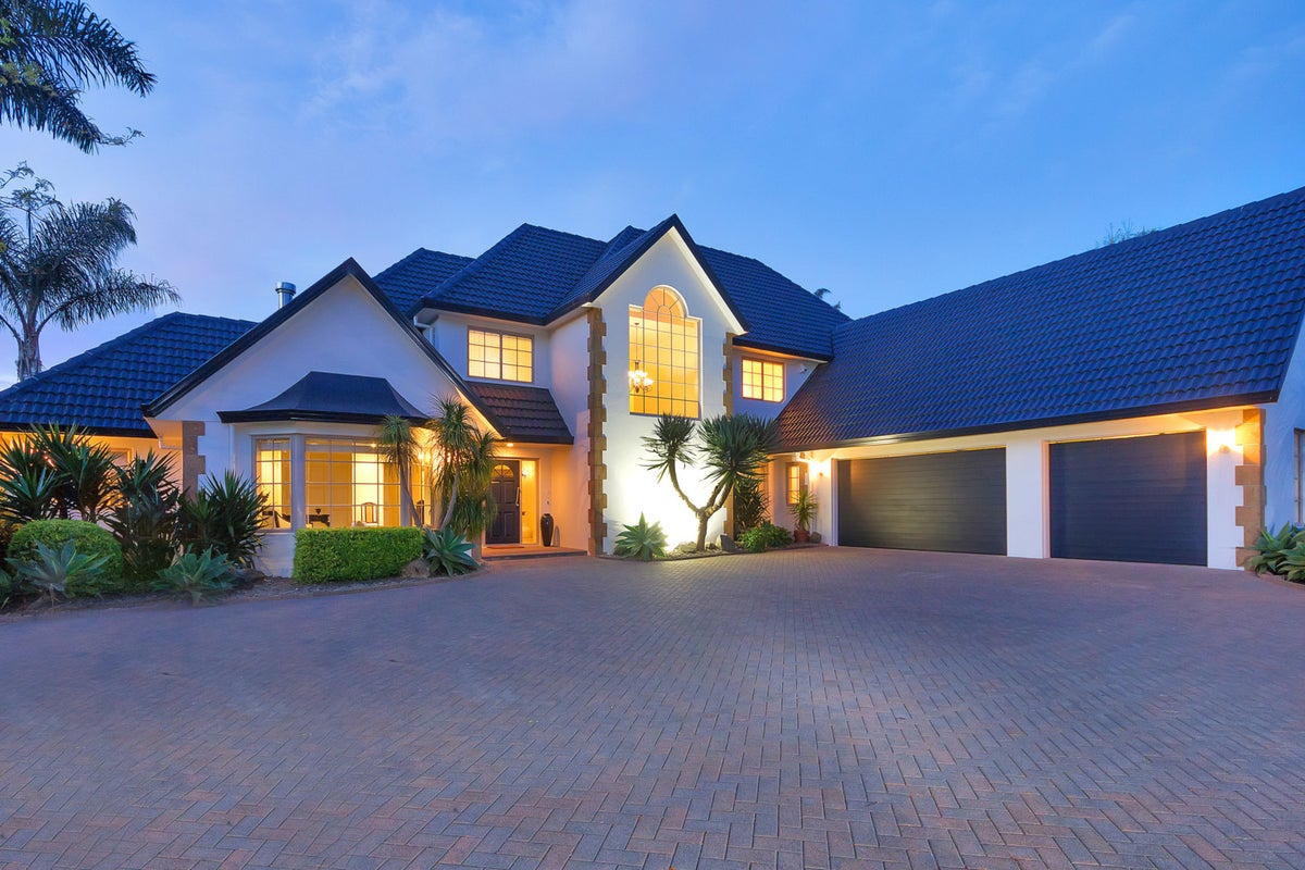 139 Hingaia Road, Karaka, Papakura - Carousel 1
