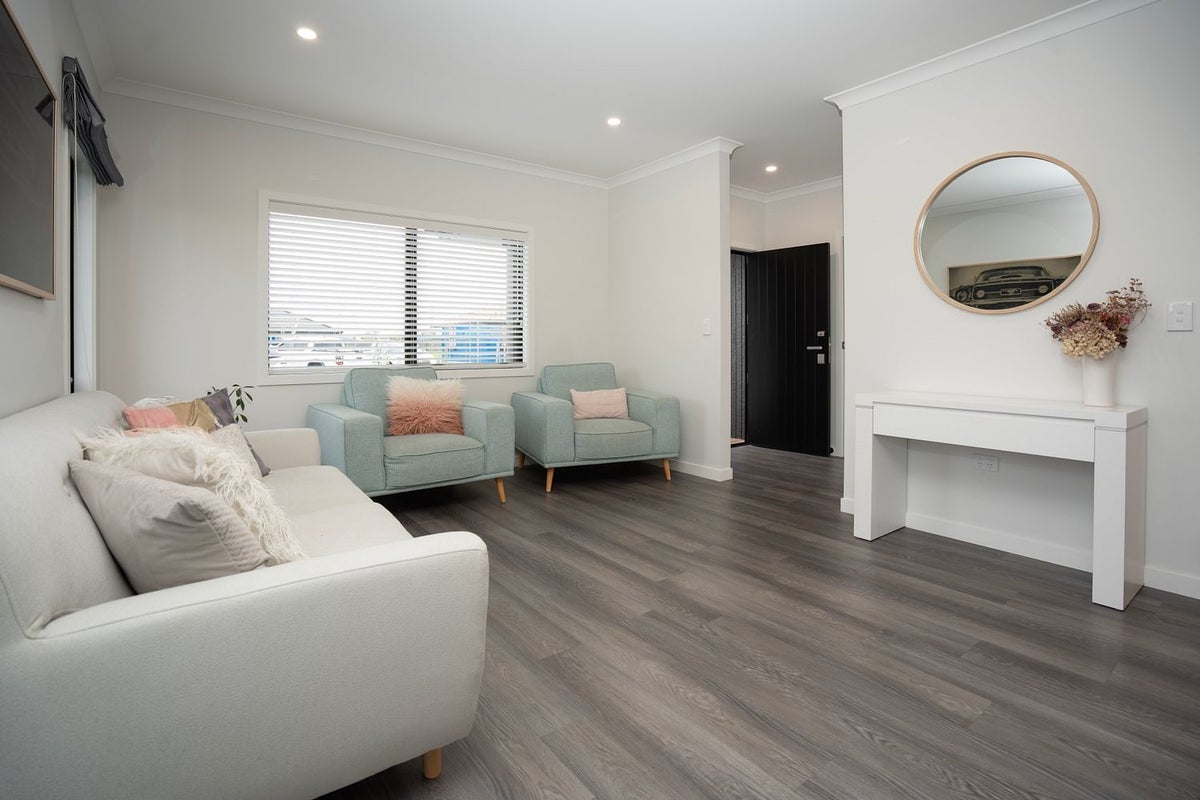 15 Arihi Crescent, Frimley, Hastings - Carousel 2