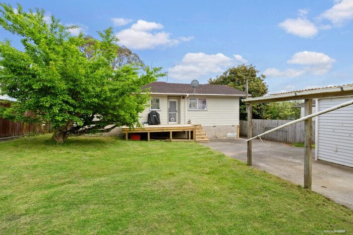 30 Waari Avenue, Sunnyvale, Auckland - Carousel 14