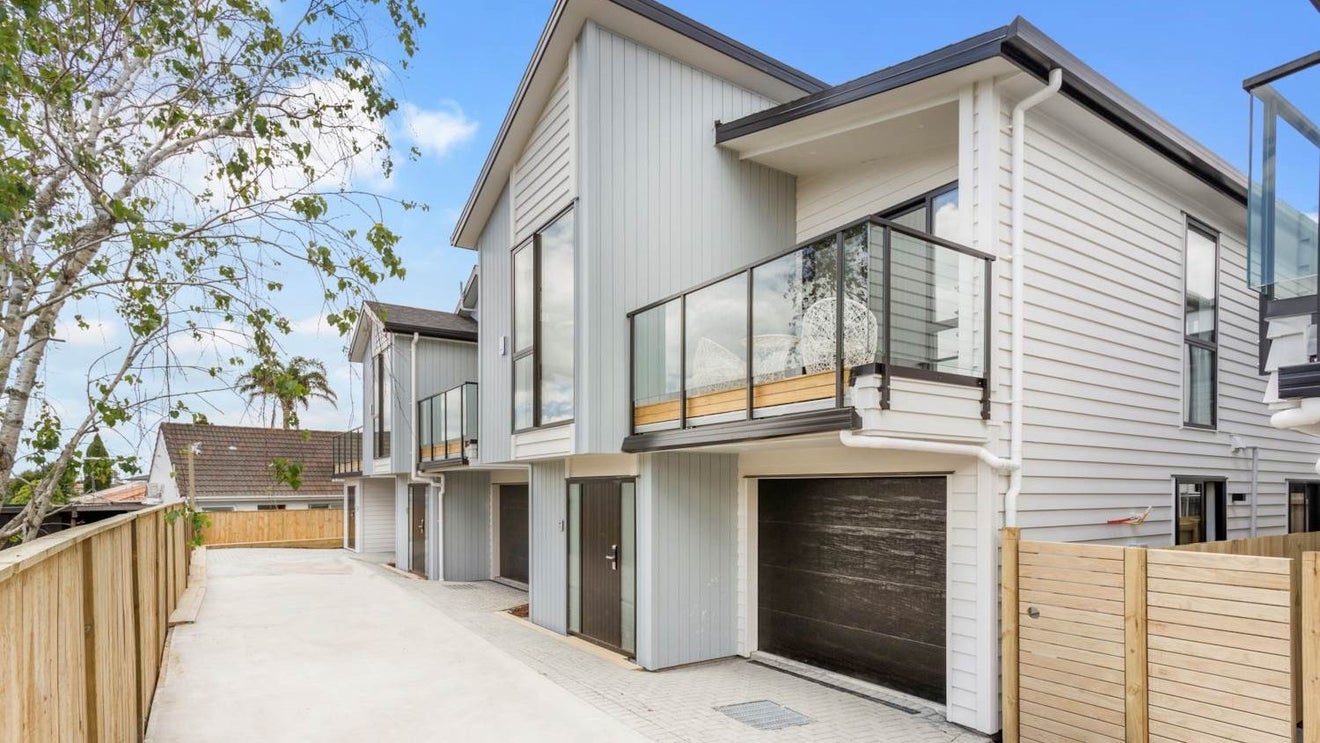 95C Swanson Road, Henderson, Auckland - Carousel 1