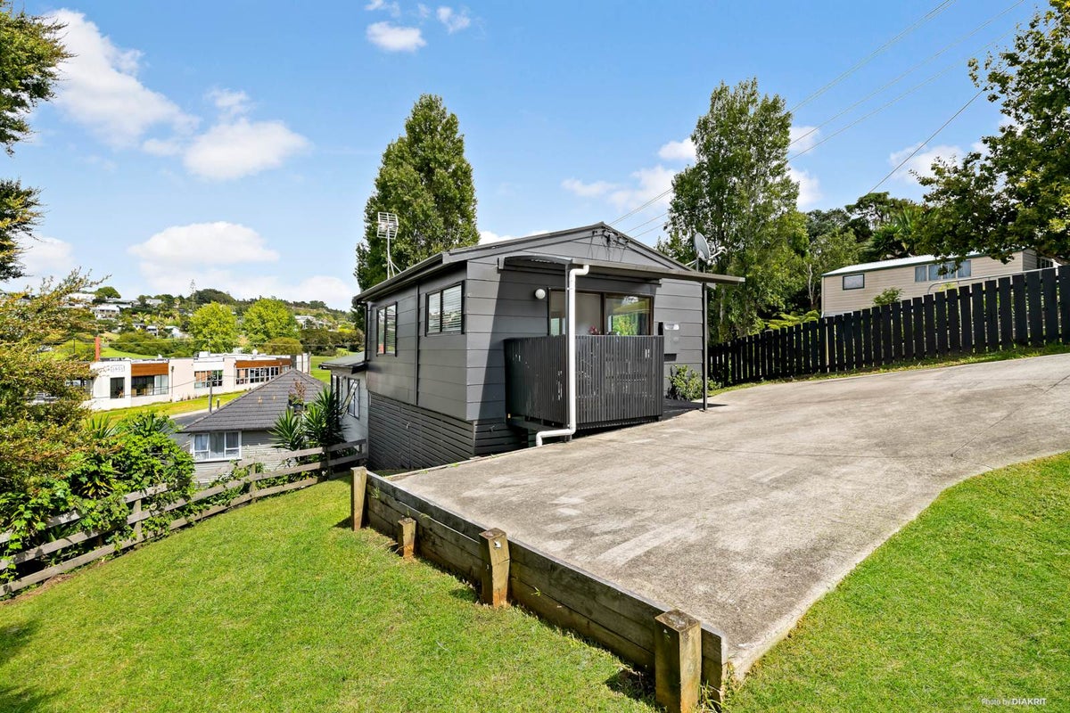 83 Brightside Road, Stanmore Bay, Whangaparaoa - Carousel 1