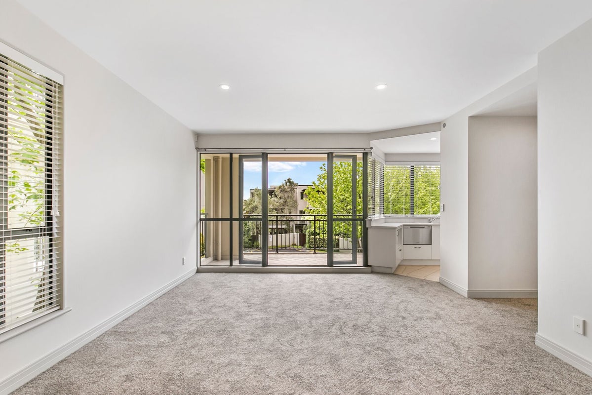 1F/5 Furneaux Way, Remuera, Auckland - Carousel 2